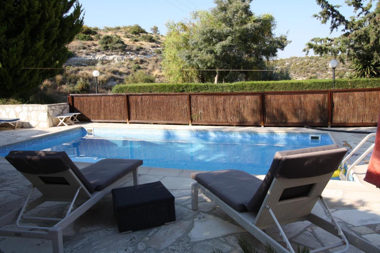 Swimmers' Paradise Pissouri Buitenkant foto