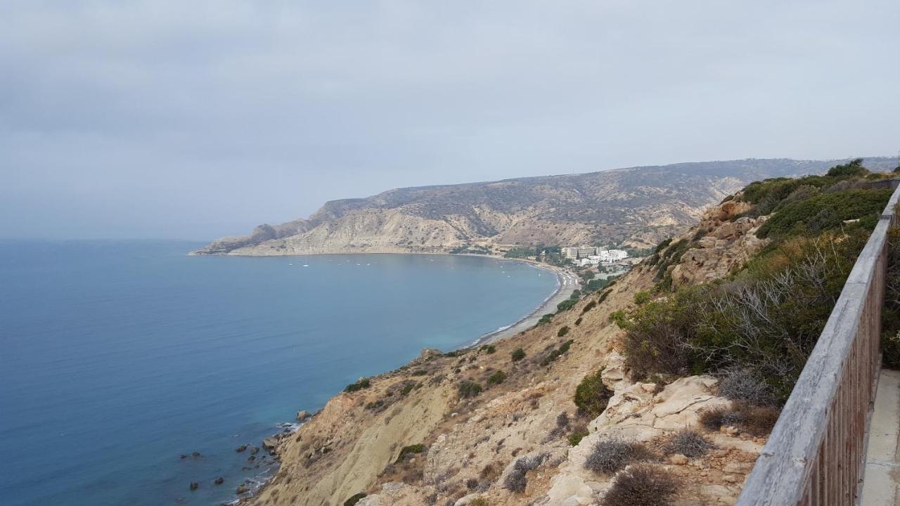 Swimmers' Paradise Pissouri Buitenkant foto